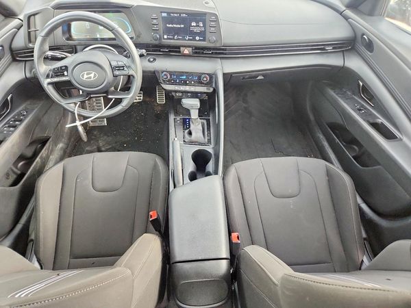 2025 HYUNDAI ELANTRA