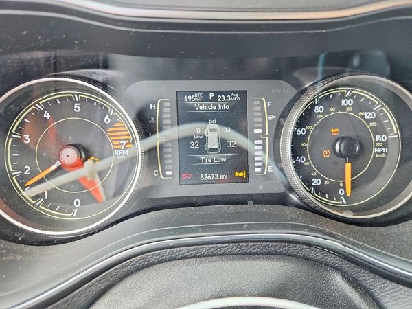 2021 JEEP CHEROKEE