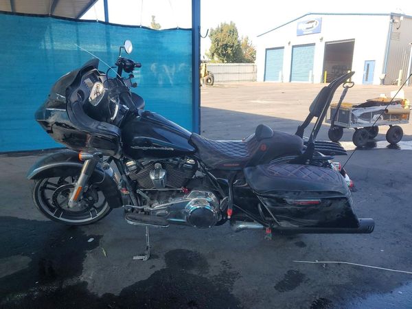 2019 HARLEY-DAVIDSON FLTRX