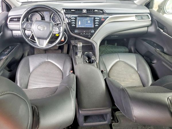 2018 TOYOTA CAMRY