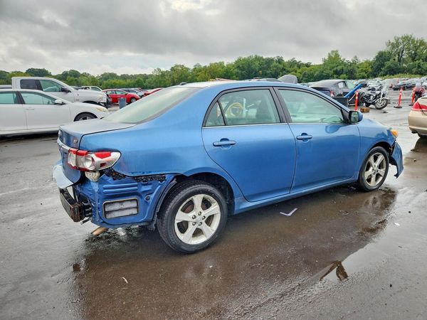 2013 TOYOTA COROLLA