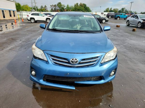 2013 TOYOTA COROLLA