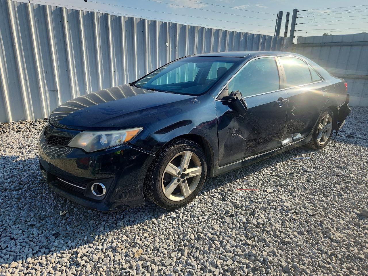2013 TOYOTA CAMRY