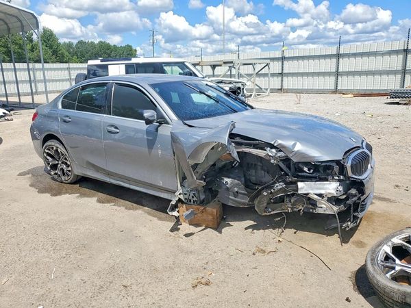 2025 BMW 3 SERIES xDrive — Passenger 3/4