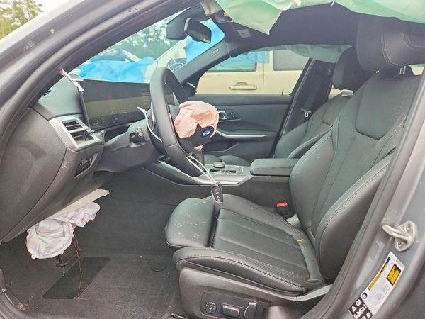 2025 BMW 3 SERIES xDrive — DENT