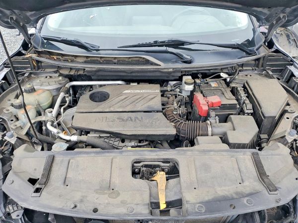 2023 NISSAN ROGUE SV — Engine bay