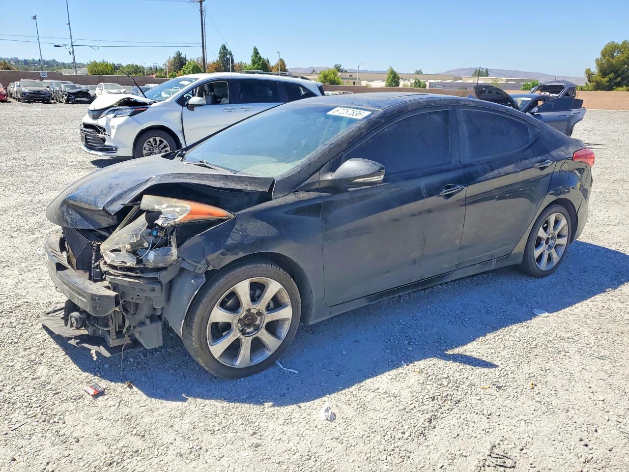 2012 HYUNDAI ELANTRA GLS(Middle grade) — Front 3/4