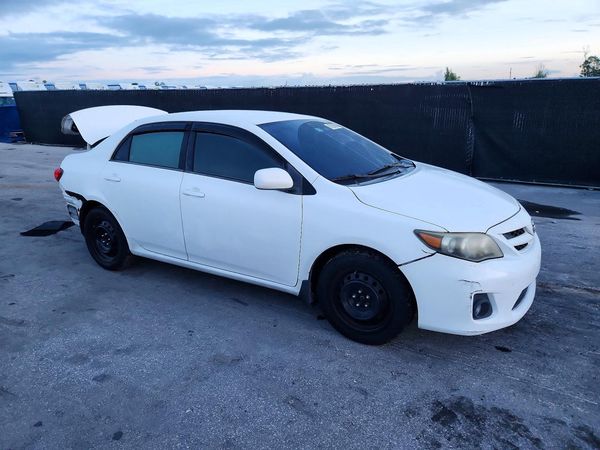 2012 TOYOTA COROLLA