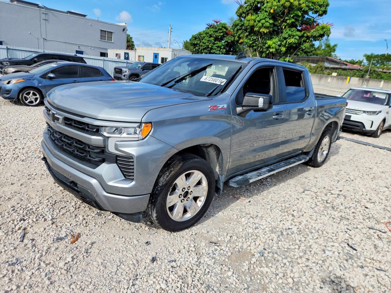 2024 CHEVROLET SILVERADO RST — Front 3/4
