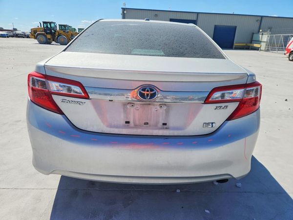 2013 TOYOTA CAMRY SOLA Hybrid