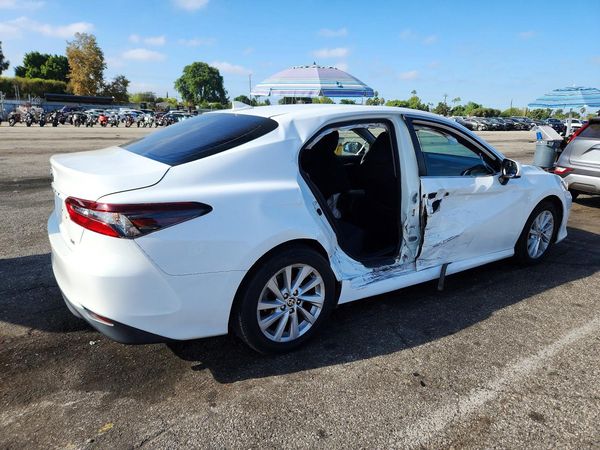 2021 TOYOTA CAMRY