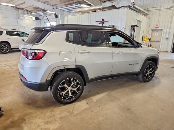 2024 JEEP COMPASS