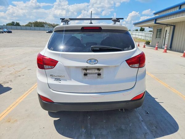 2015 HYUNDAI TUCSON GLS (Middle)