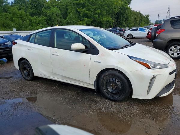 2021 TOYOTA PRIUS