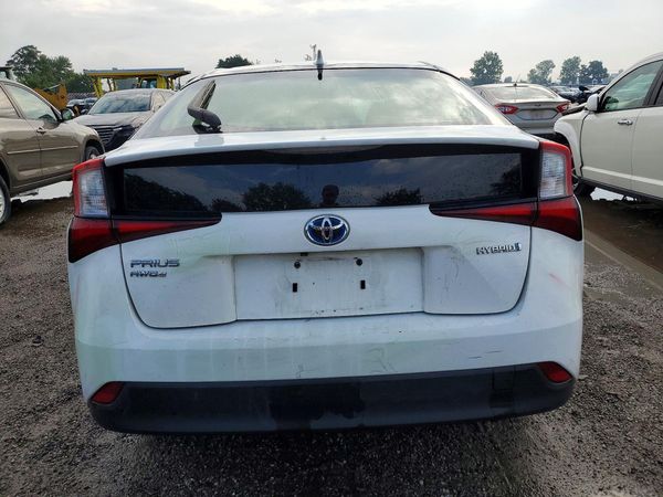 2021 TOYOTA PRIUS
