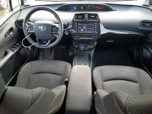 2021 TOYOTA PRIUS