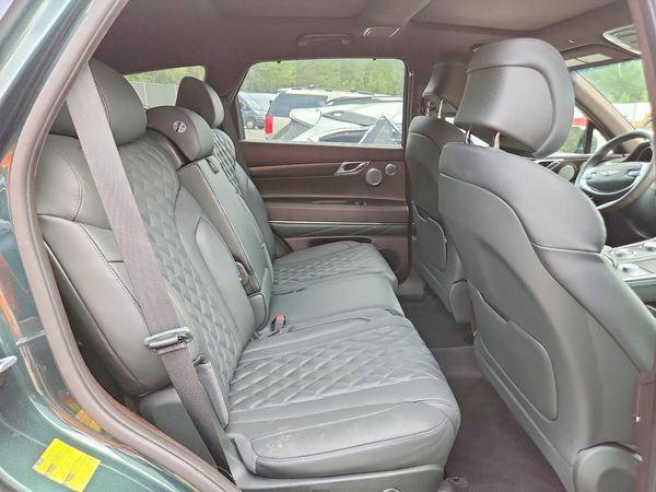 2023 GENESIS GV80