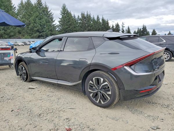 2023 KIA EV6