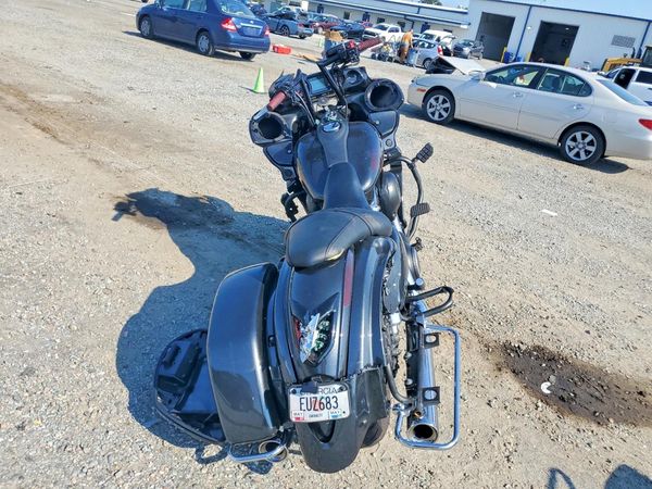 2021 KAWASAKI VN1700