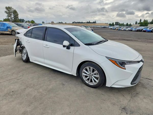 2024 TOYOTA COROLLA