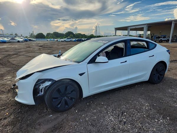 2025 TESLA MODEL 3