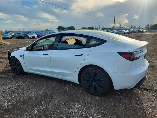 2025 TESLA MODEL 3