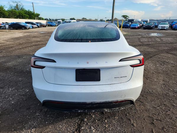 2025 TESLA MODEL 3