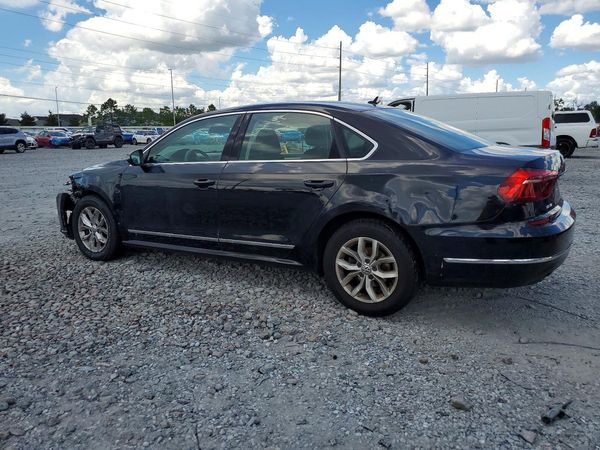 2017 VOLKSWAGEN PASSAT