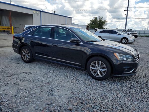 2017 VOLKSWAGEN PASSAT