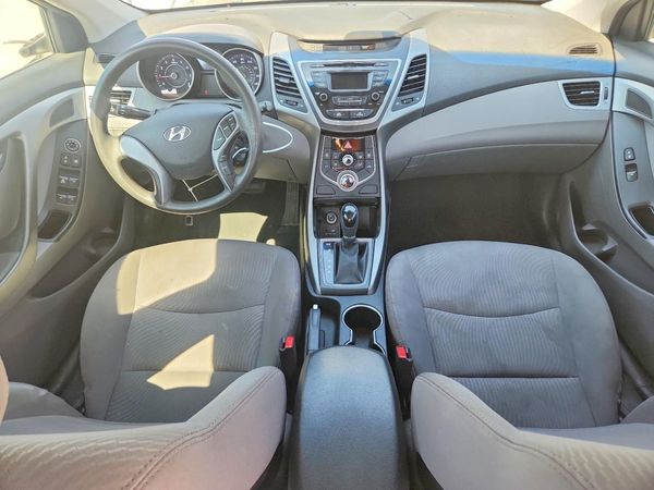 2016 HYUNDAI ELANTRA