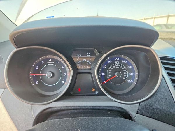 2016 HYUNDAI ELANTRA