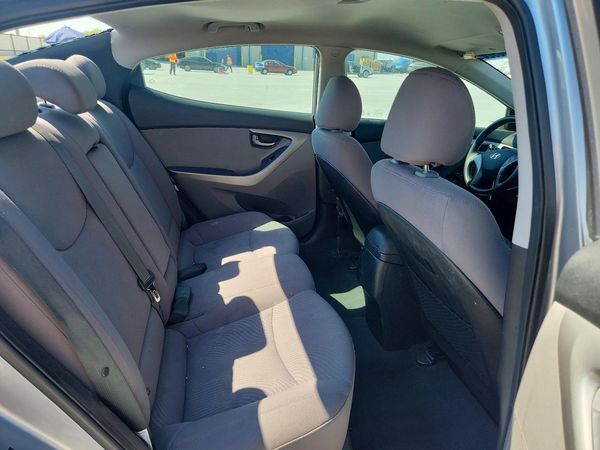 2016 HYUNDAI ELANTRA