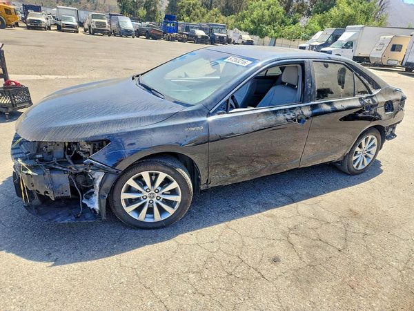 2015 TOYOTA CAMRY SOLA Hybrid