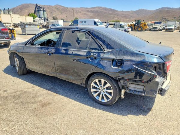 2015 TOYOTA CAMRY SOLA Hybrid