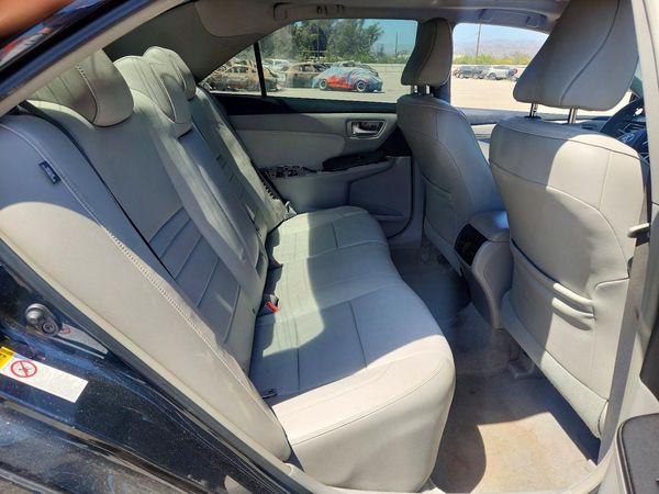 2015 TOYOTA CAMRY SOLA Hybrid