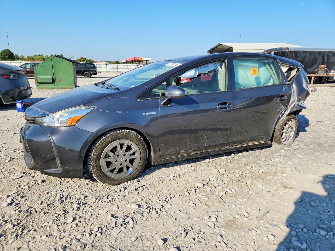 2017 TOYOTA PRIUS — Front 3/4