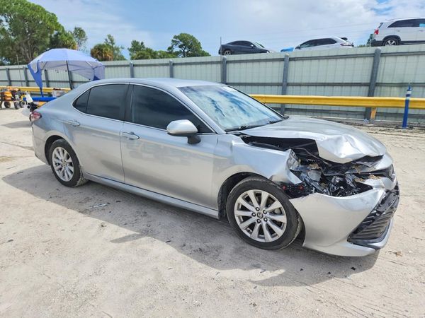2020 TOYOTA CAMRY
