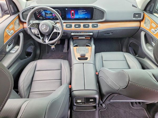 2025 MERCEDES-BENZ GLE