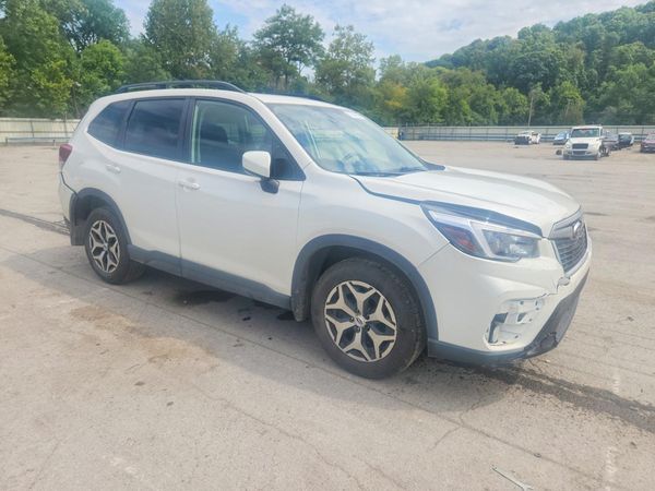 2021 SUBARU FORESTER