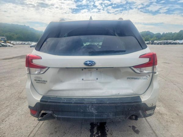2021 SUBARU FORESTER