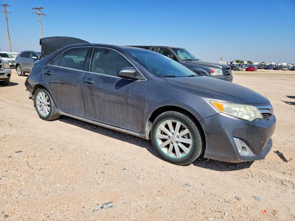 2013 TOYOTA CAMRY