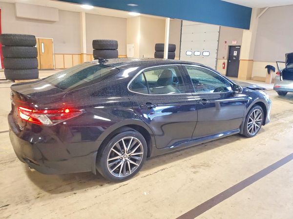 2023 TOYOTA CAMRY