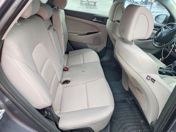 2018 HYUNDAI TUCSON