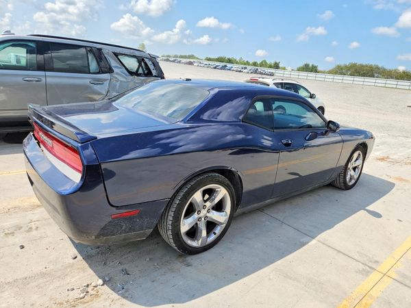 2013 DODGE CHALLENGER Base
