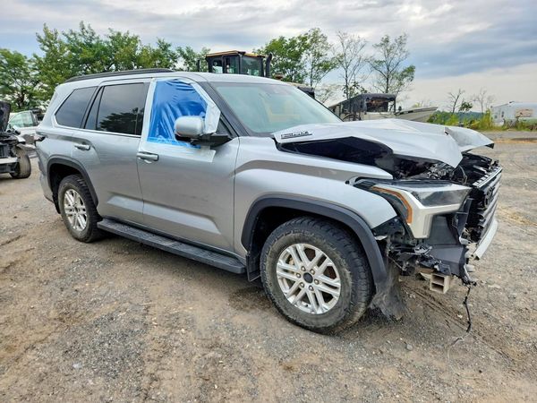 2023 TOYOTA SEQUOIA