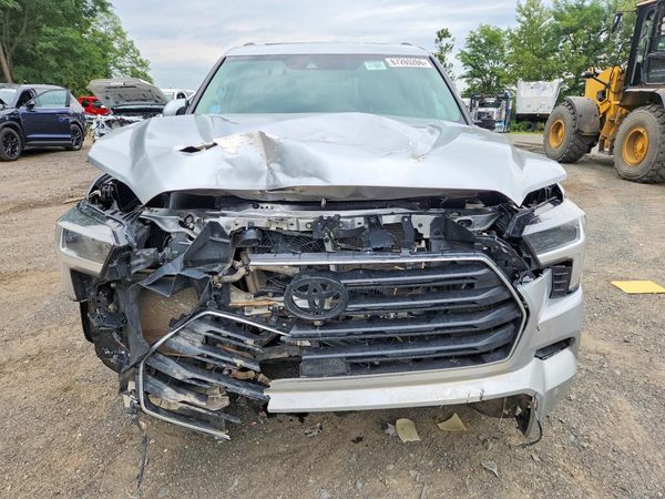 2023 TOYOTA SEQUOIA