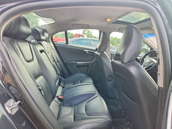 2014 VOLVO S60