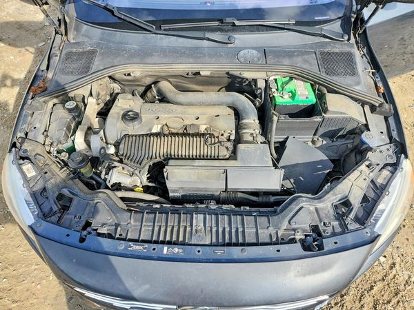 2014 VOLVO S60
