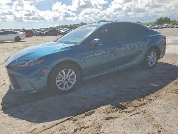 2026 TOYOTA CAMRY