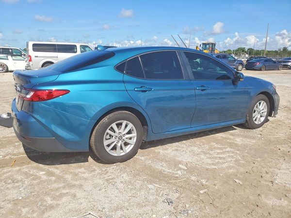 2026 TOYOTA CAMRY